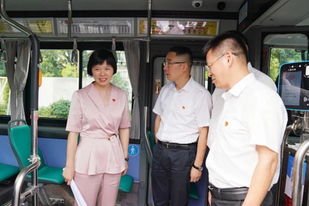 王慧琳2022092302.jpg 王慧琳2022092302.jpg